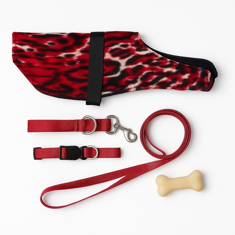 4/$20. NWT Soft Fleece Red Leopard Print Dog Blanket / Coat  Sz  Small